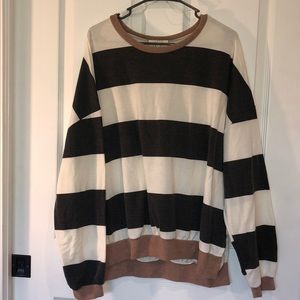 Size Small. (Runs big). Lightweight long sleeve